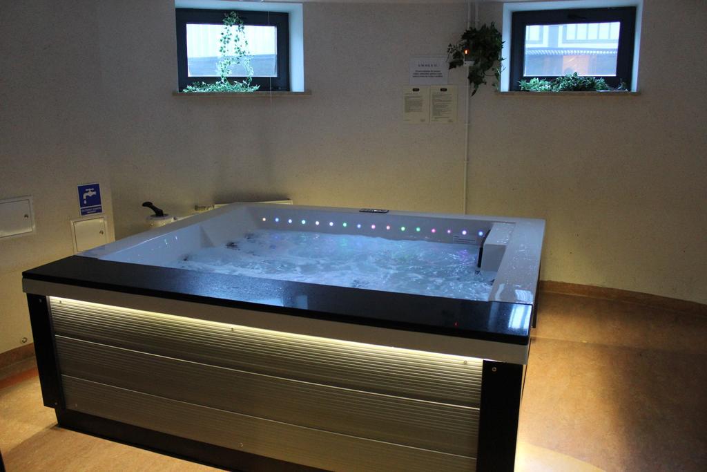Resort Farys - Swietna Lokalizacja, Sauna, Jacuzzi, Piekne Widoki Z Okien 2*