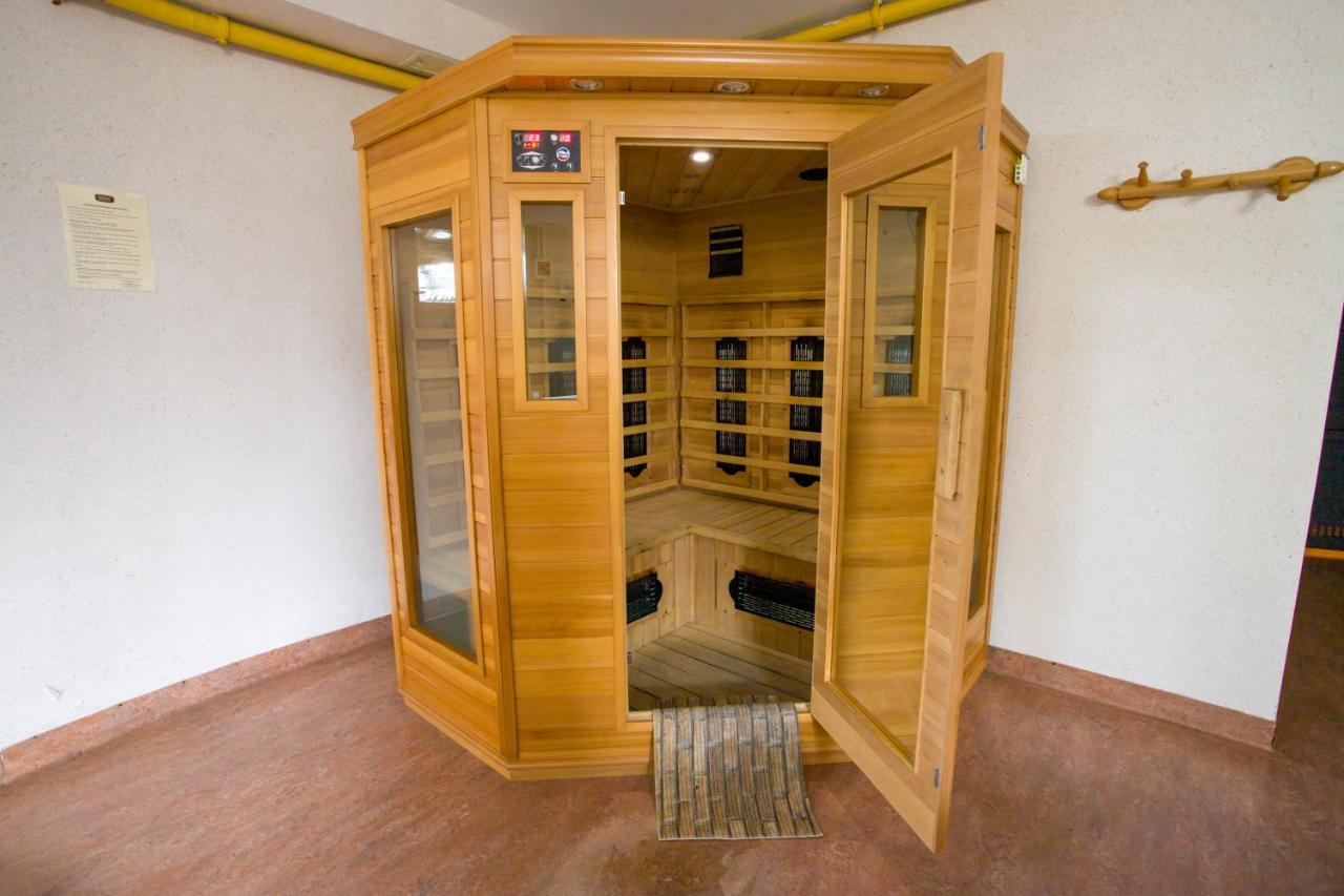 Resort Farys - Swietna Lokalizacja, Sauna, Jacuzzi, Piekne Widoki Z Okien 2*