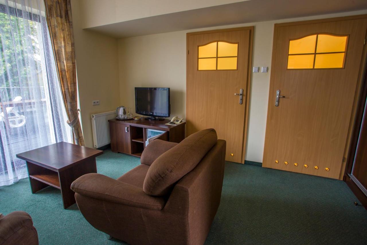 Resort Farys - Swietna Lokalizacja, Sauna, Jacuzzi, Piekne Widoki Z Okien 2*